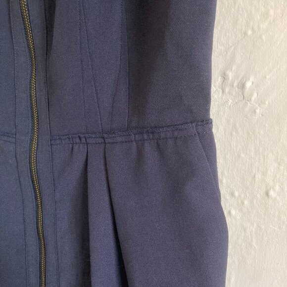 BCBG MaxAzria Thick Work "Kammy" Dress in Navy sz 06 - Picture 5 of 10